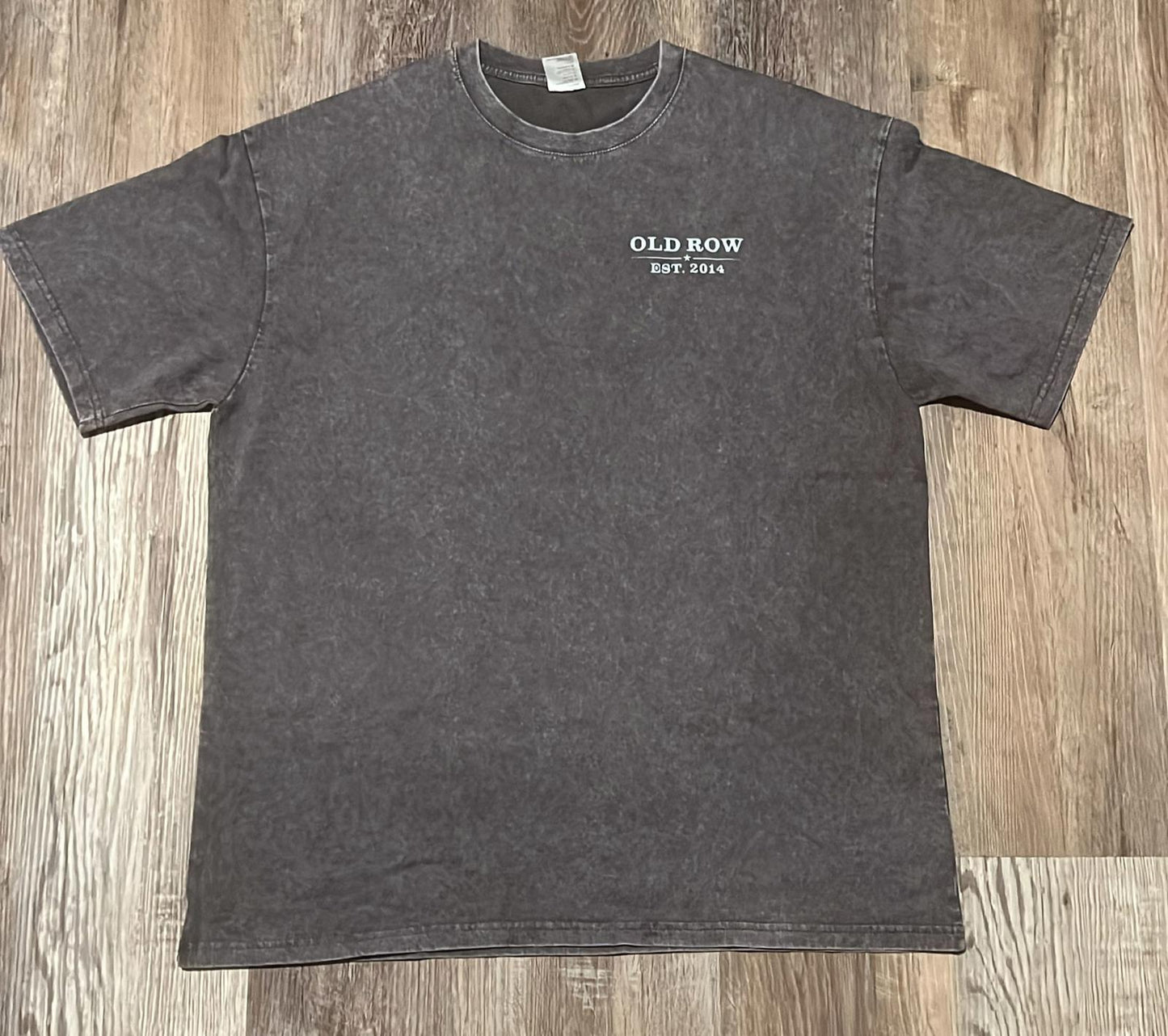 E#661-L-cotton 100%, super soft, super comfy, graphic tee