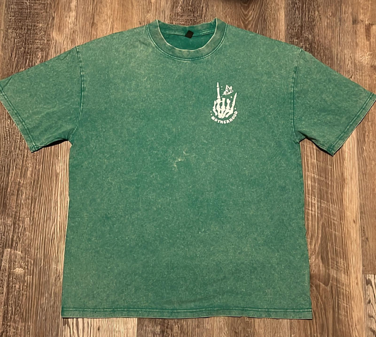 E#5133-L-cotton 100%, super soft, super comfy, graphic tee