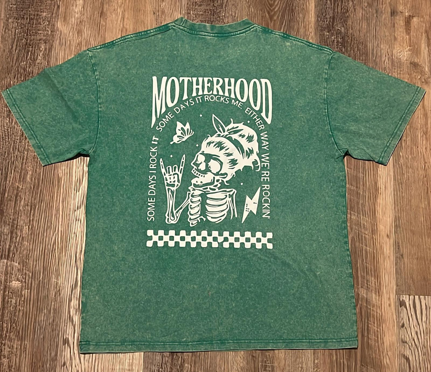 E#5133-L-cotton 100%, super soft, super comfy, graphic tee