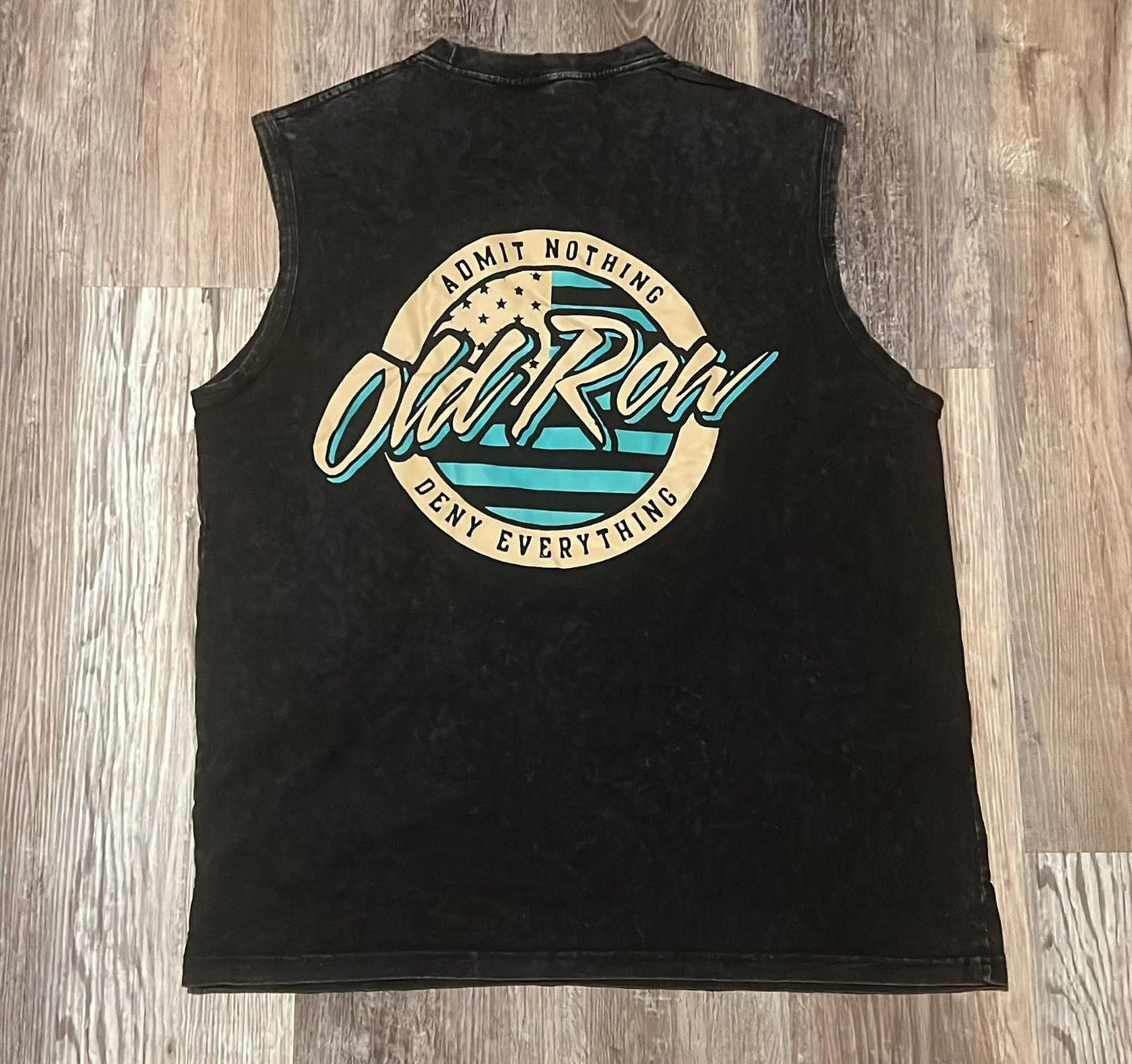 E#682-L-cotton 100%, super soft, super comfy, graphic tee