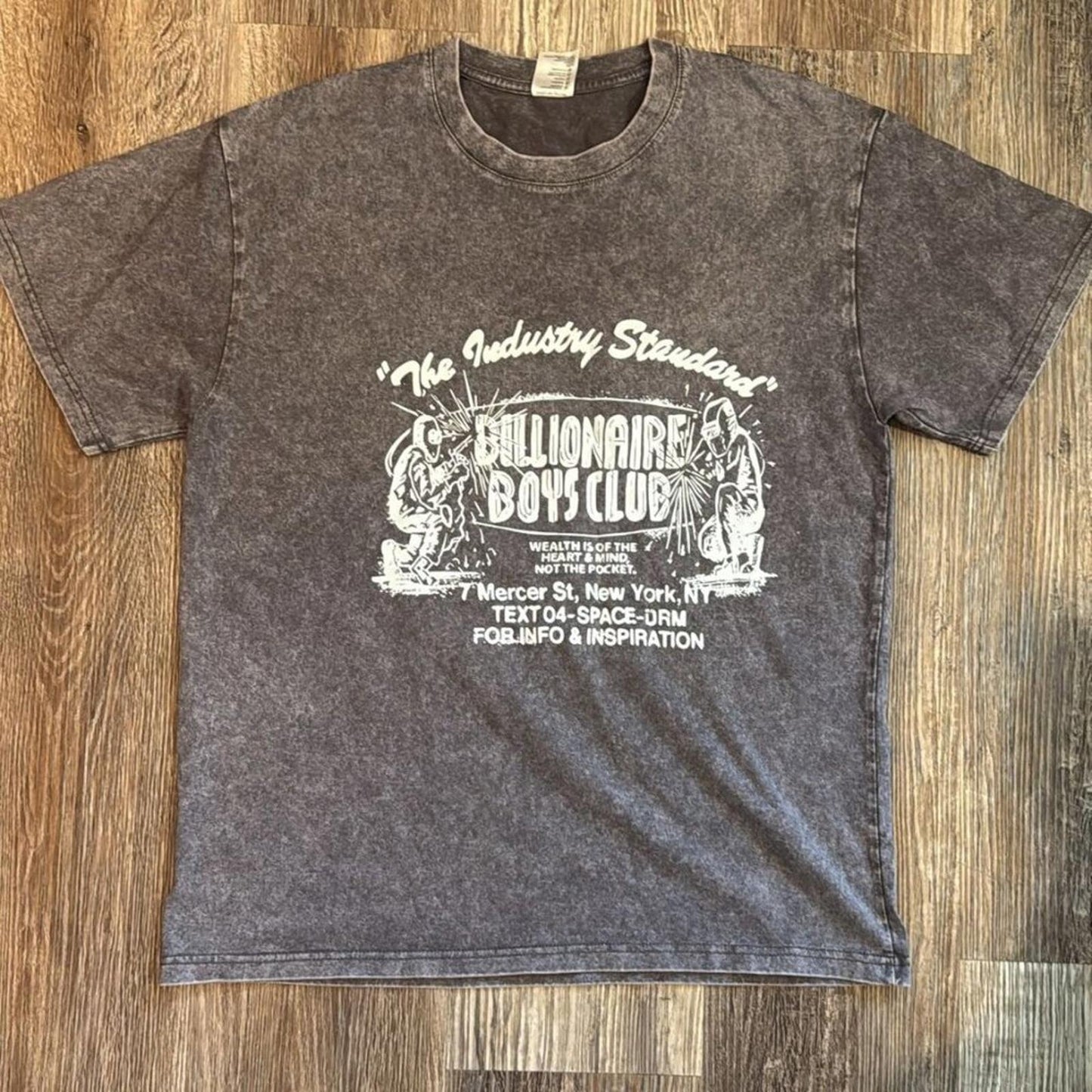 #2992-cotton 100%, super soft, super comfy, graphic tee, vintage