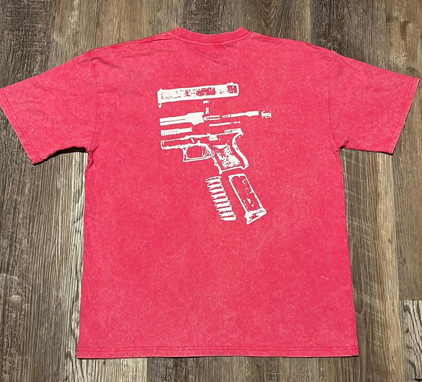 E#530-L-cotton 100%, super soft, super comfy, graphic tee (A BIT DEFECT)