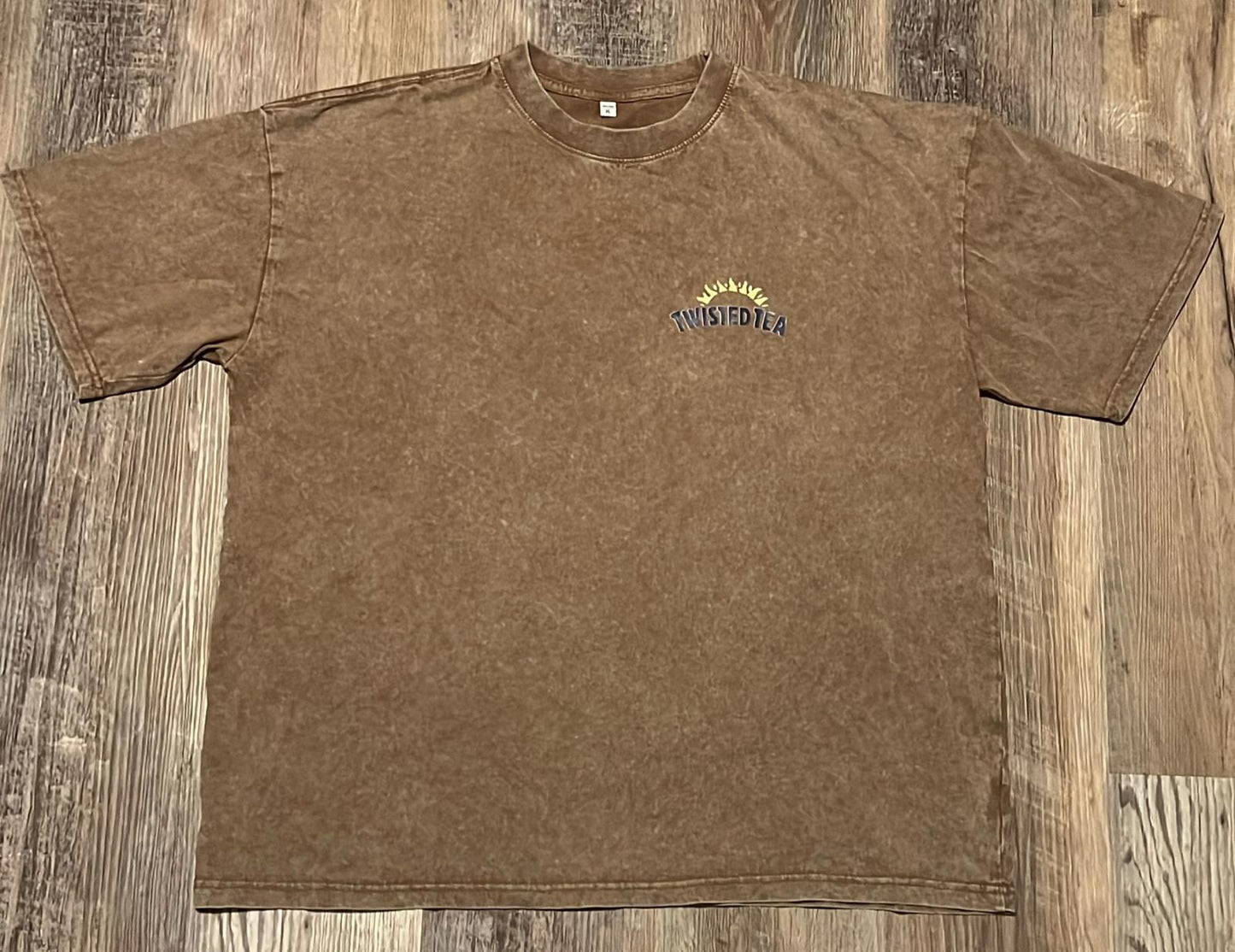 E#588-XL-cotton 100%, super soft, super comfy, graphic tee